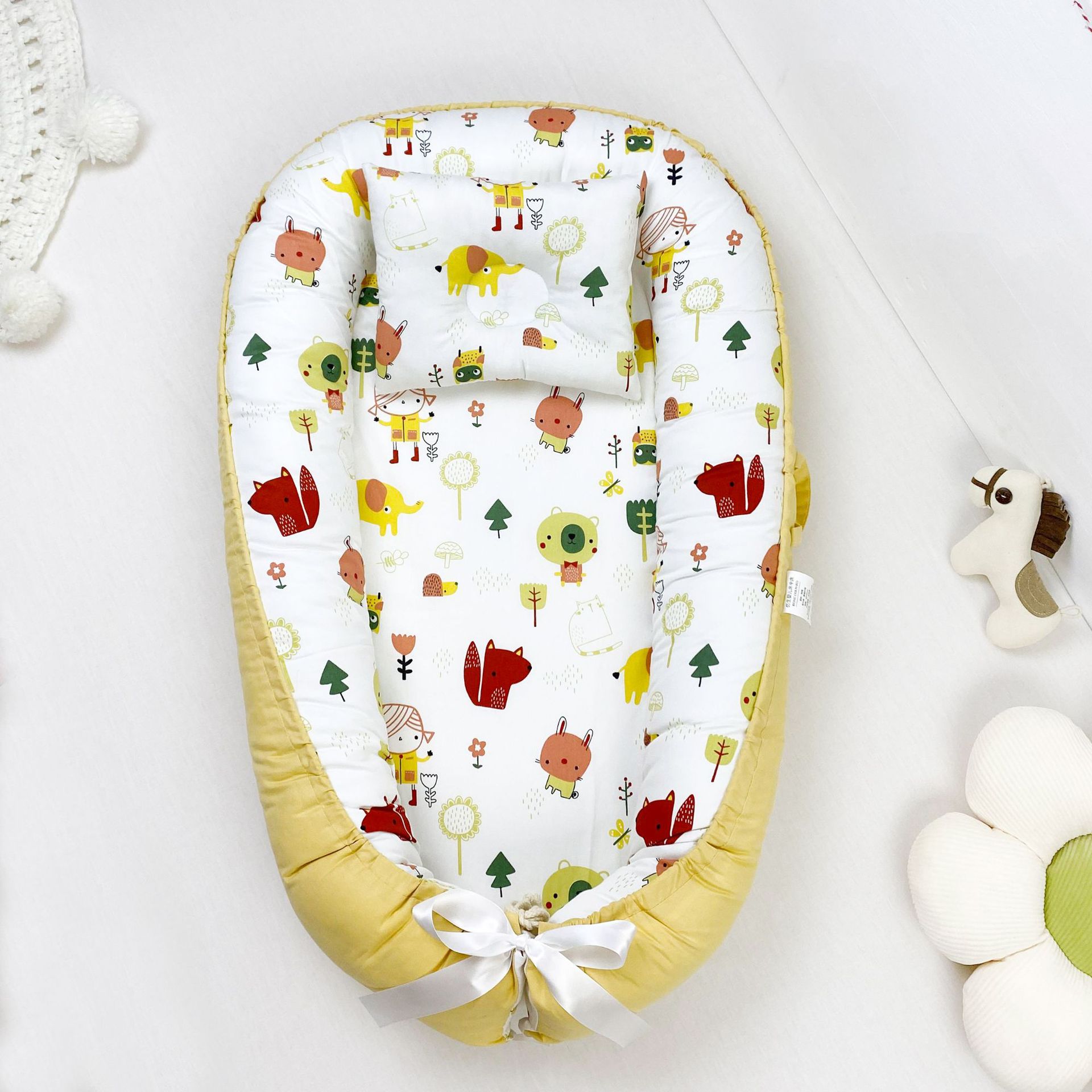 Cozy Cotton Baby Nest – Portable Bed for Newborns