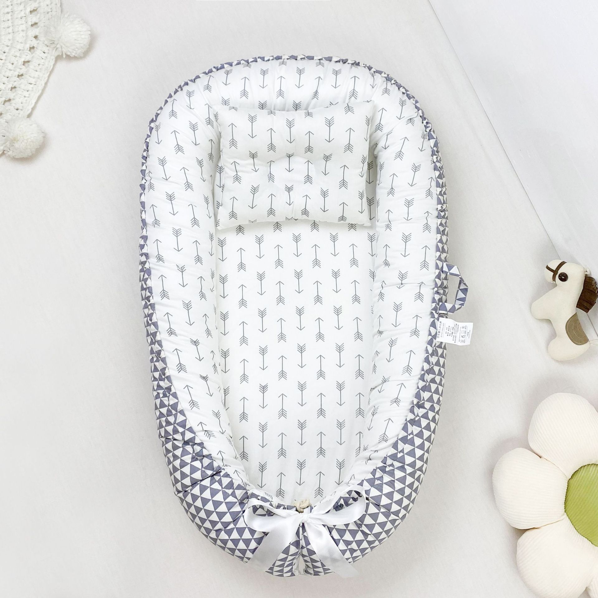 Cozy Cotton Baby Nest – Portable Bed for Newborns